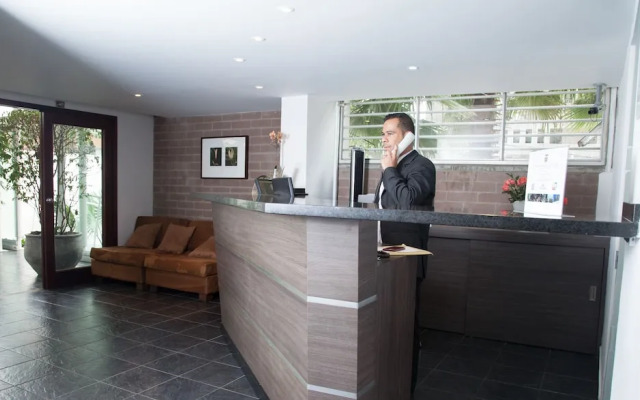 Best Western Cyan Suites