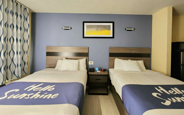 Days Inn by Wyndham Freeport