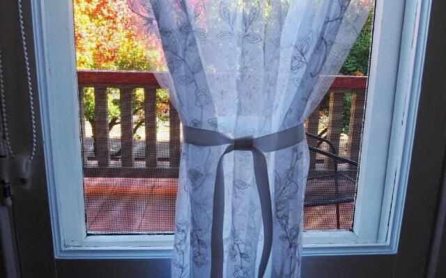 Lady Geneva Bed and Breakfast