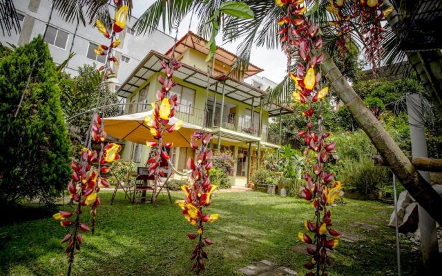 Posada Las Bromelias