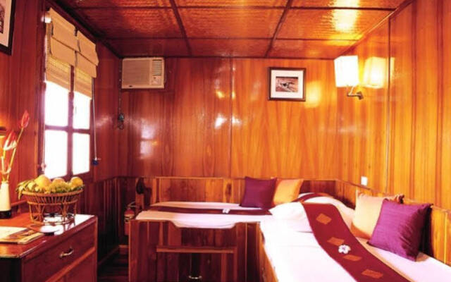 Vat Phou Mekong Cruise