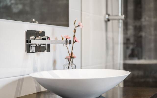 Your Luxury Escape - Midgen Flat