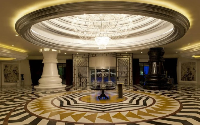Delphin Imperial