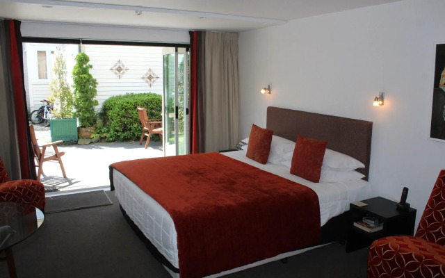 The Grange Boutique B & B and Motel