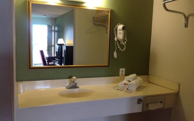 Eunice Plaza Motel