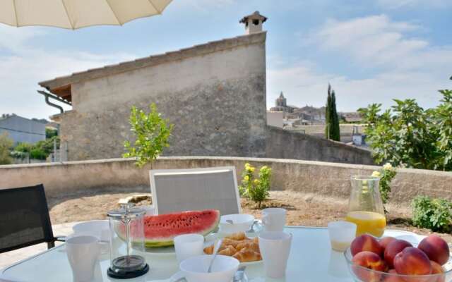 Sineu Mallorcan Renovated Holiday House