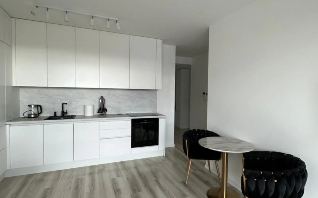 Ein Park Apartment with free parking