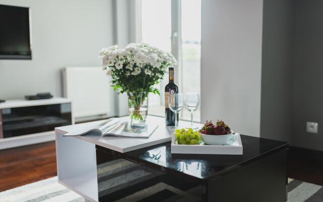 P And O Apartments Obozowa 2