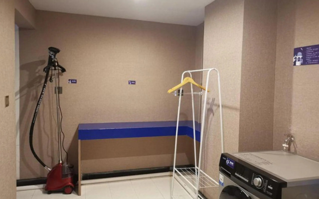 雅斯特酒店(巴马汽车总站店)