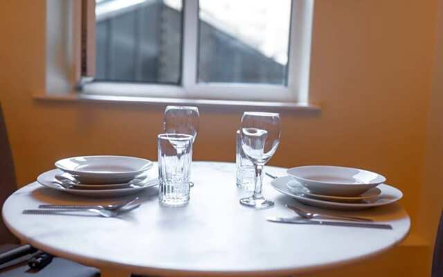 Apartment 4 by CAPITAL