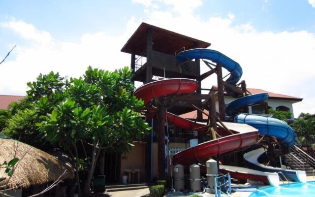 Caribbean Waterpark and Resotel
