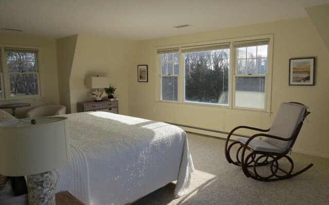 10 Sea Mist Lane Four Bedroom House