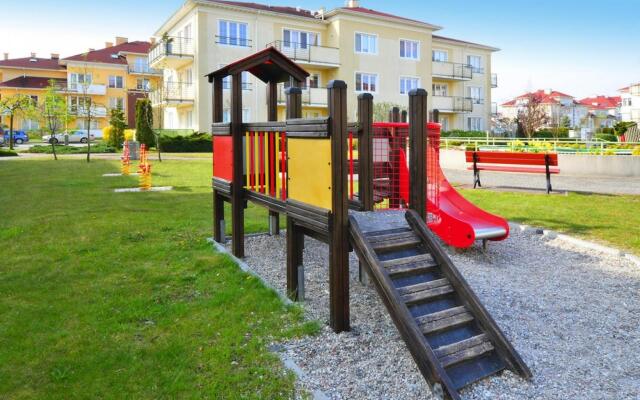 Comfortable Apartment, Ground Floor, Balcony