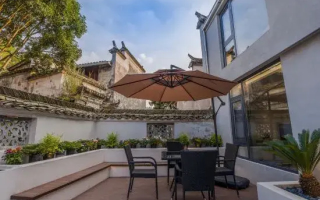 Xidi · Heman · Art Light Luxury Romantic Courtyard Charm Beauty Stay (Xidi Scenic Area Store)
