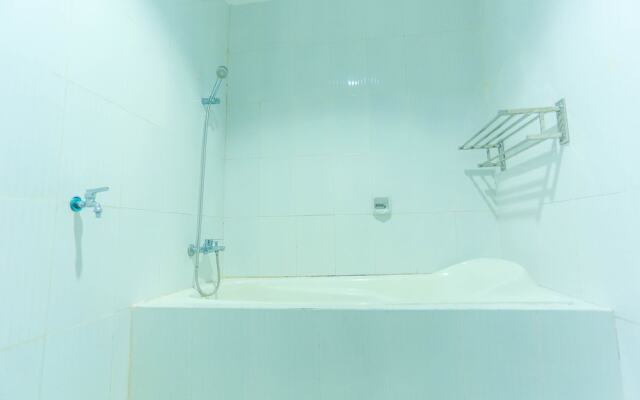 OYO 2073 Grand Inn Hotel Lombok