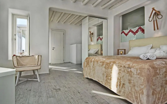 Luxury Key Mykonos 8 Bed Villa Golden Sun Kastro