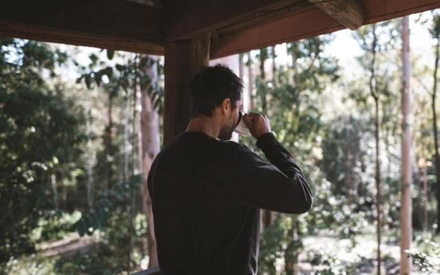 Carawirry Forest Escape