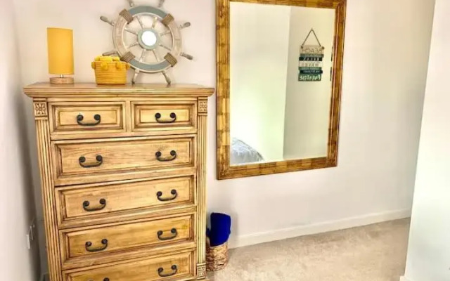 Lovely 2 bedroom modern loft apartment sea view