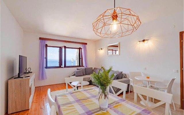 Holiday home Prigradica bb Cr