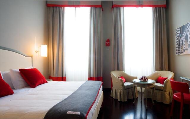 Hotel Rosso 23