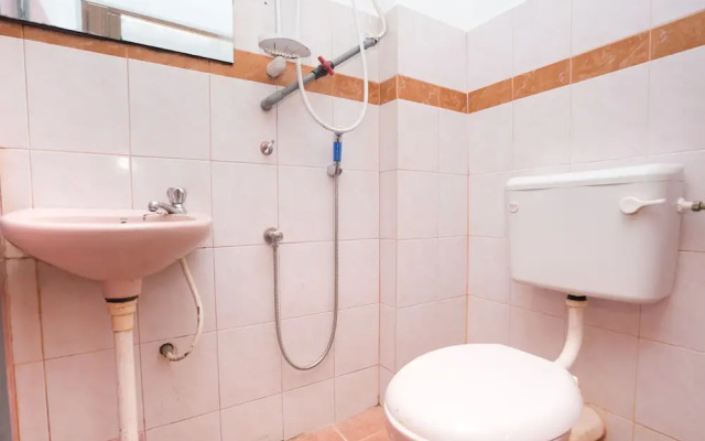 OYO 757 MFU Firdaus Hotel