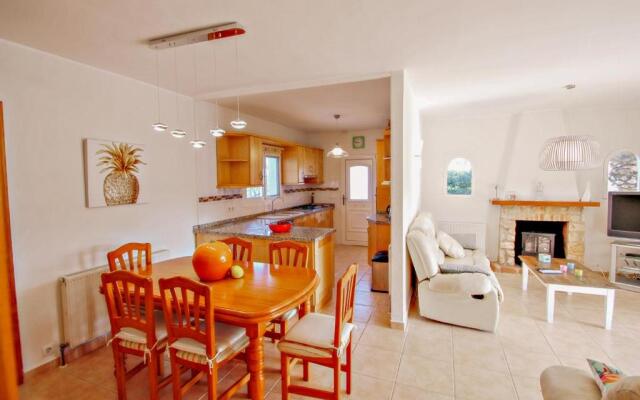 Paula-3 - holiday home with private swimming pool in Moraira