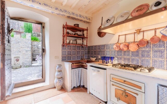 Gran Burrone Castle in Borgo a Mozzano