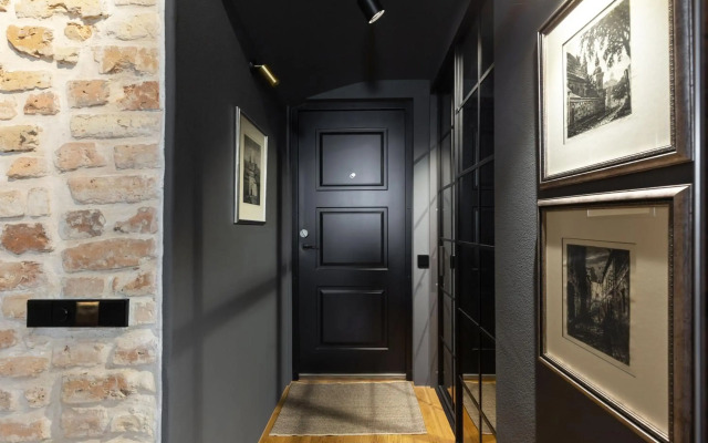 #stayhere - Historic Vilnius Old Town Chic Studio