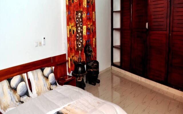 Romano Lodge