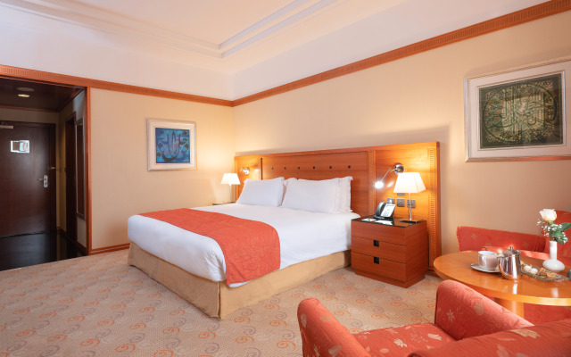Holiday Inn Kuwait by IHG