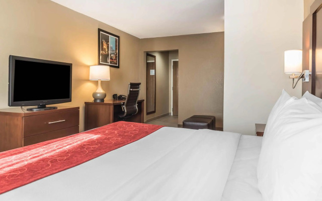 Comfort Suites Mason near Kings Island