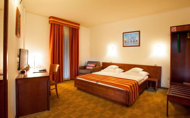 Best Western Airport Hotel Stella