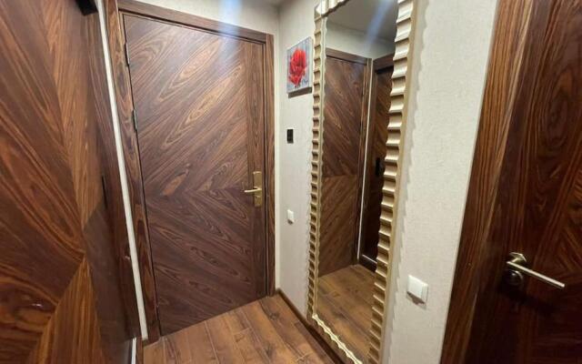 Leo Group BEST STUDIO 1201 Dreamland Oasis CHAKVI