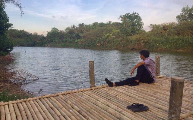 Tipparika Riverview Hotel