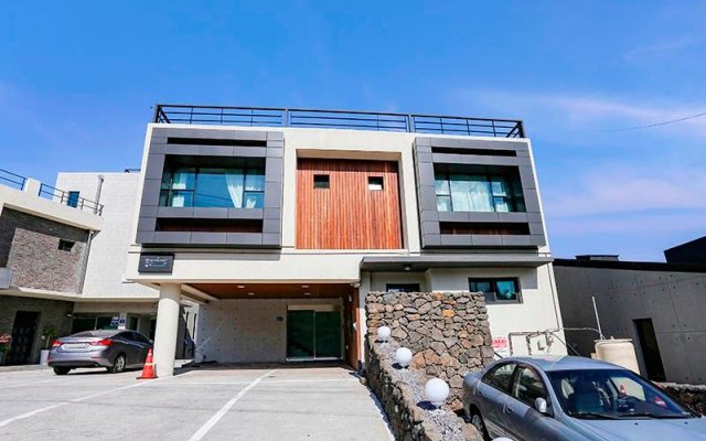 Jeju Joeun Ssiat Pension