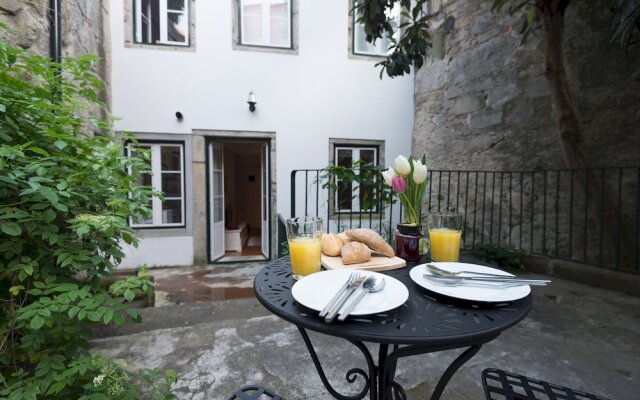 Frs001 · Vinofino 2B Duplex Private Garden · Wifi · View