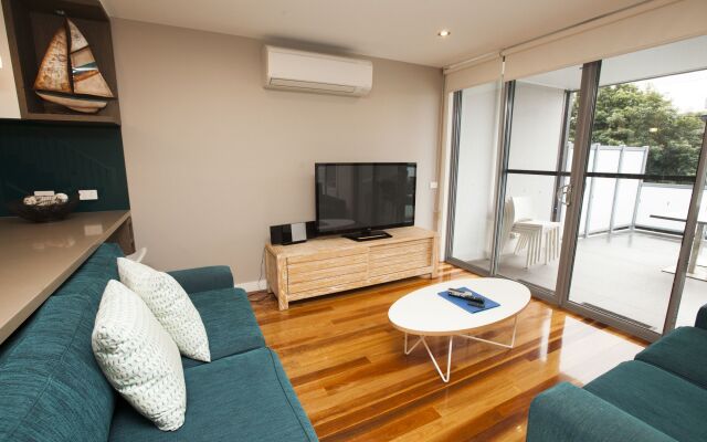 7 Falls Apartments