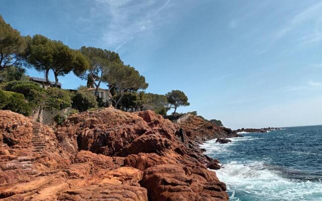 Jolie petite suite C¿te d'Azur.
