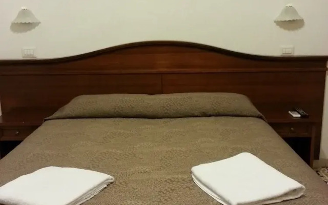 Rome City Inn