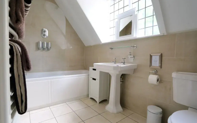 Arden House - Turret Penthouse