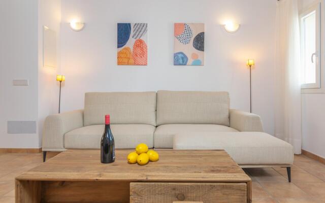 CAN MOREU - Townhouse with private pool and free WiFi