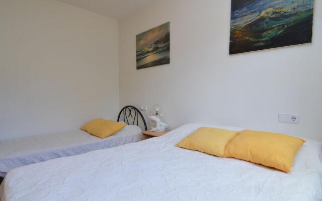 Lovely Holiday Home in Finestrat with Swimming Pool