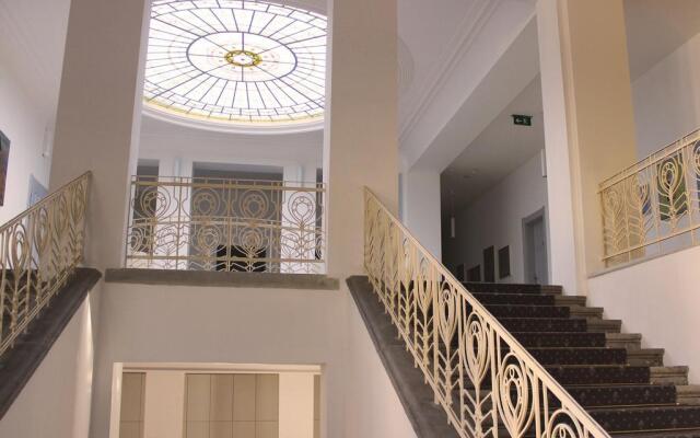 Hotel Lev