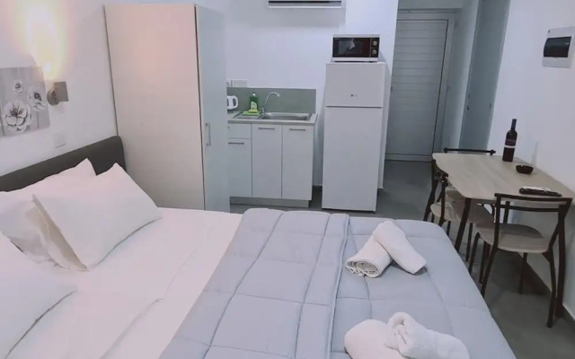 100 AN - Napa Living 22