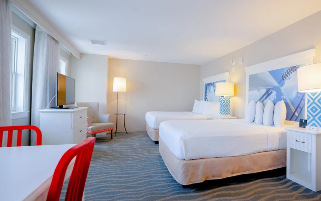 Cedar Point's Hotel Breakers