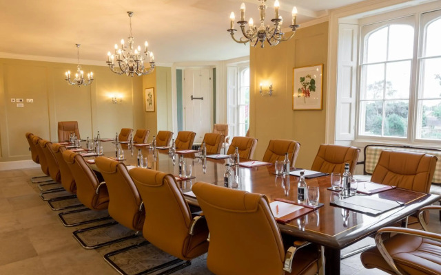 Weston Manor Hotel