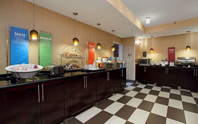 Hampton Inn Columbus - Airport