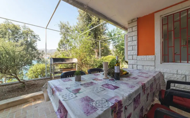 Perfect Beachfront Getaway Ideal for Families