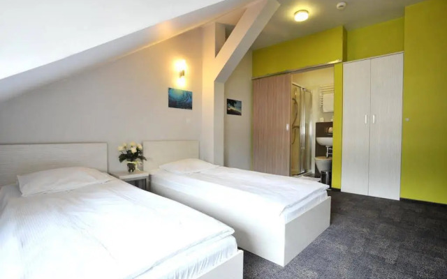 Hostel Promenada