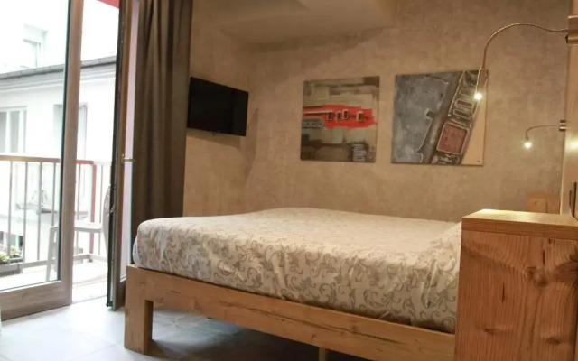 Bed & Rooms , Apartments Corte Rossa